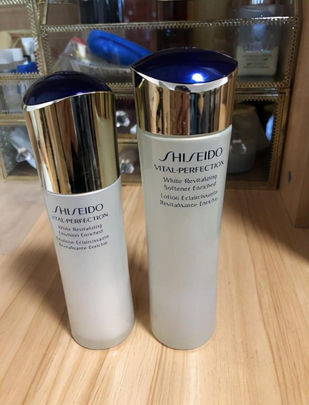 后Whoo拱辰享雪玉凝 VS 资生堂悦薇