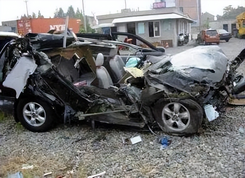 娱乐圈5对“患难情人”，陪对方度过了风波，却都得不得好结果