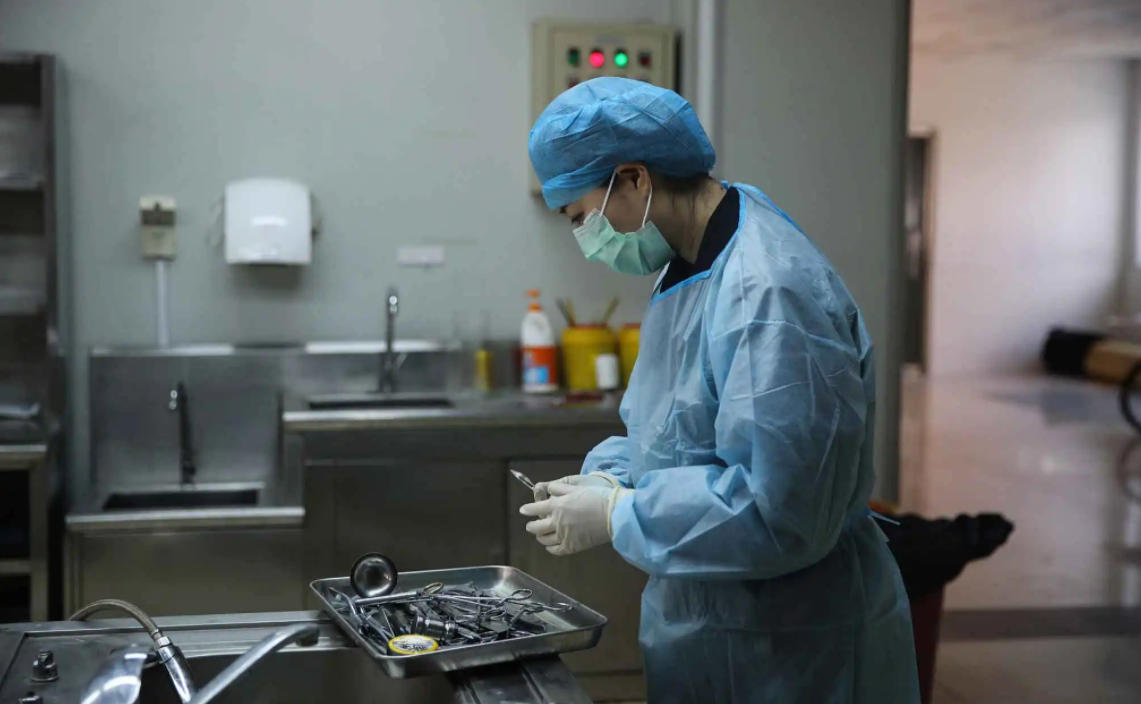 美女死刑犯刘冬梅：看守所学佛，枪毙前面露微笑、唱歌曲《解脱》