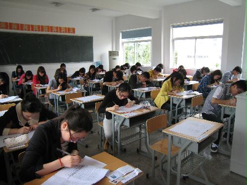 连明星都开始考编制，关晓彤张艺兴进入中国国家话剧院