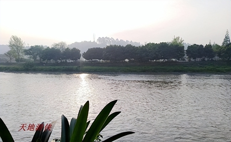 川西北行三：晨凭吊地震遗址双流览黄龙溪（图文）