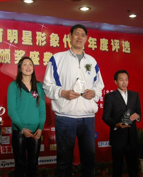 穆铁柱为什么打nba(关于中国男篮英雄穆铁柱，您可能不知道的十件轶事)