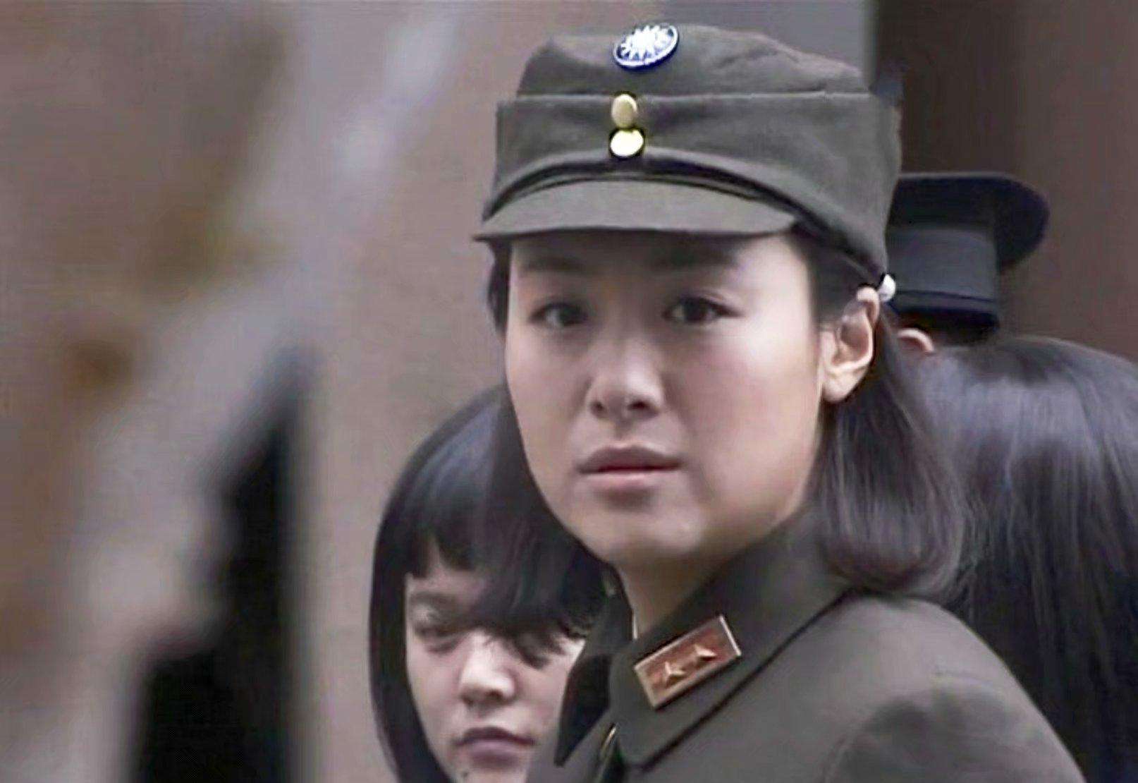 古装VS现代堪称“换头”！多演点古装戏吧，我能磕一辈子