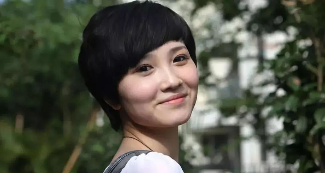 曾经土到掉渣，现今光彩照人的7位女星，个个是逆天改命