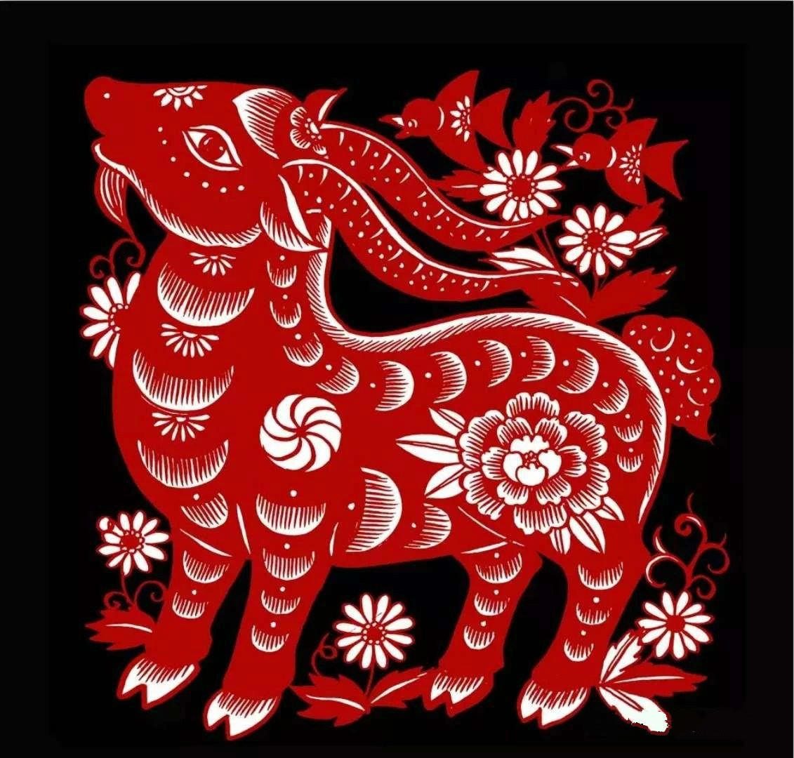 红与黑的强烈碰撞，演绎出精美绝伦的十二生肖剪纸
