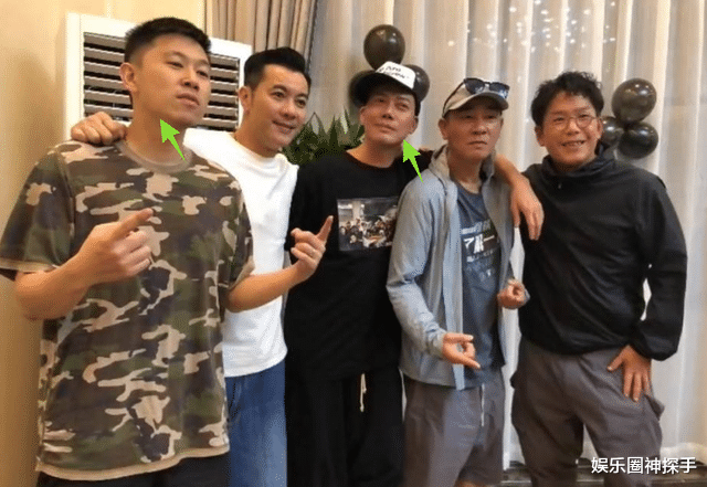 “Laughing哥”一双儿女长大了，女儿神似父亲，6岁儿子很帅气