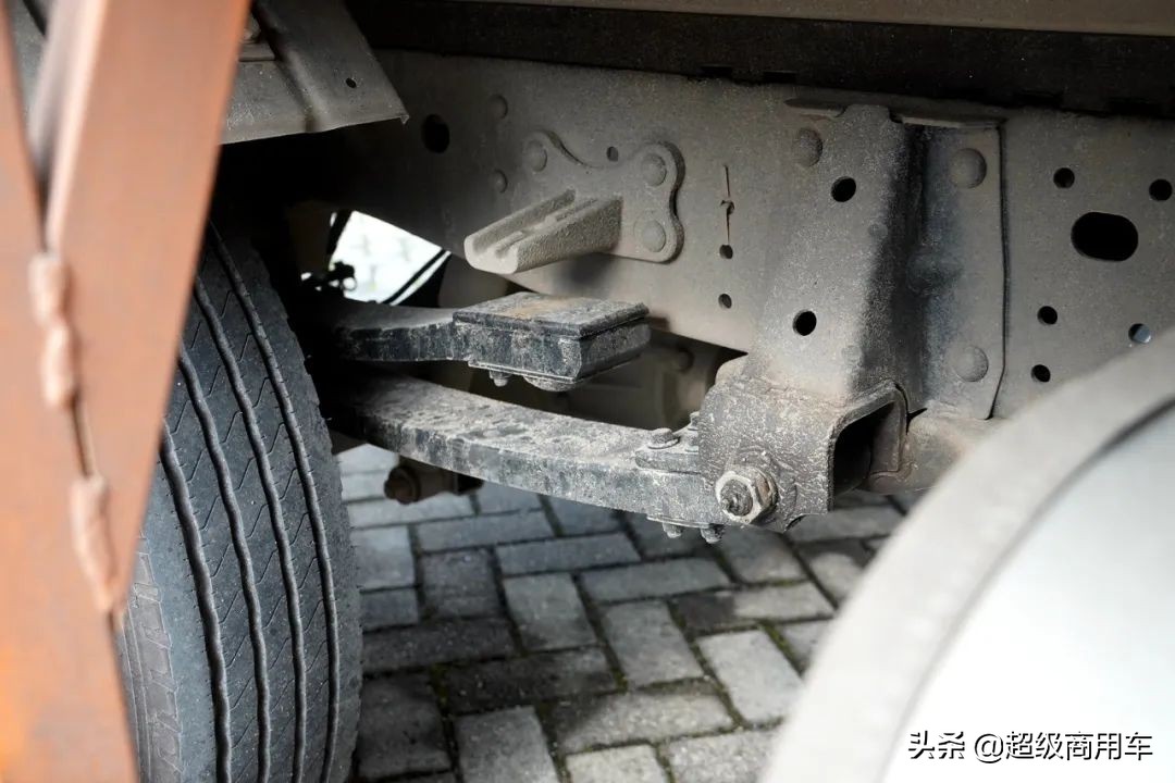 ǰ��ֻ��һƬ��� װ���ڵ���D25�Ľ��忭��