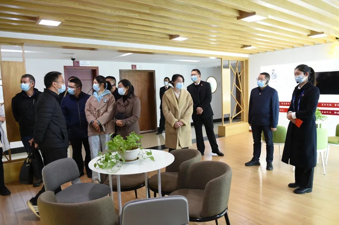【代表委员】“为民有温度有速度有力度”麒麟政协委员充分肯定法院工作