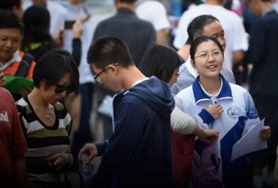 22所独立学院官宣转设公办二本，学费降低80%，这5所更受欢迎