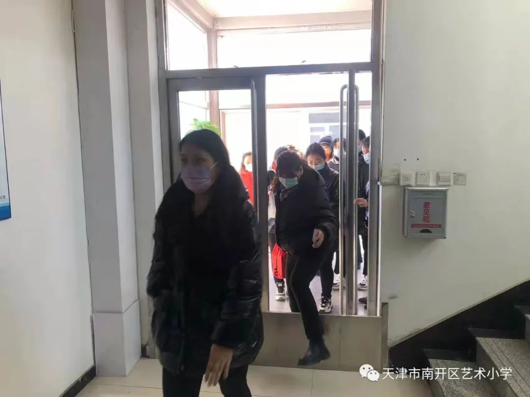 爆料！天津两所小学公布4种就餐方式！6所学校最新举措来了