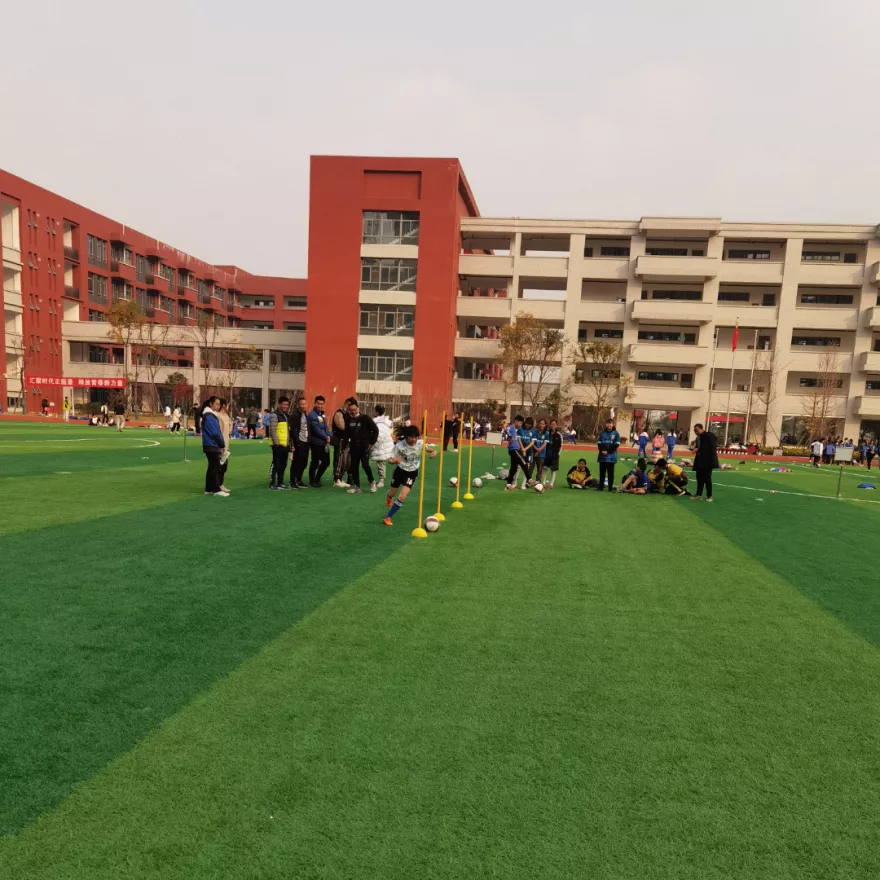 黄龙溪学校参加双流区第十六届中小学生体育集体项目运动会比赛
