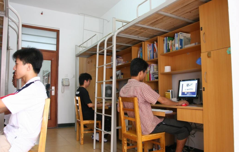 2022考研学生需了解，这些院校将不再提供宿舍，读研成本又增加了