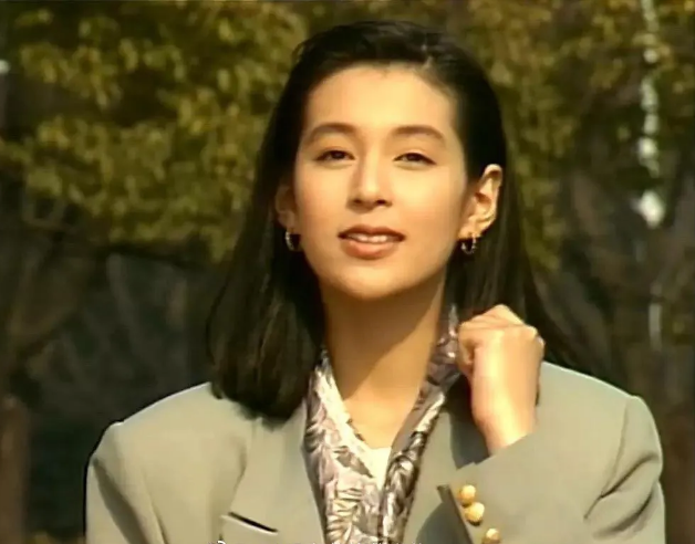 结婚23年，被丈夫控制23年，54岁的她离婚后引来无数人叫好