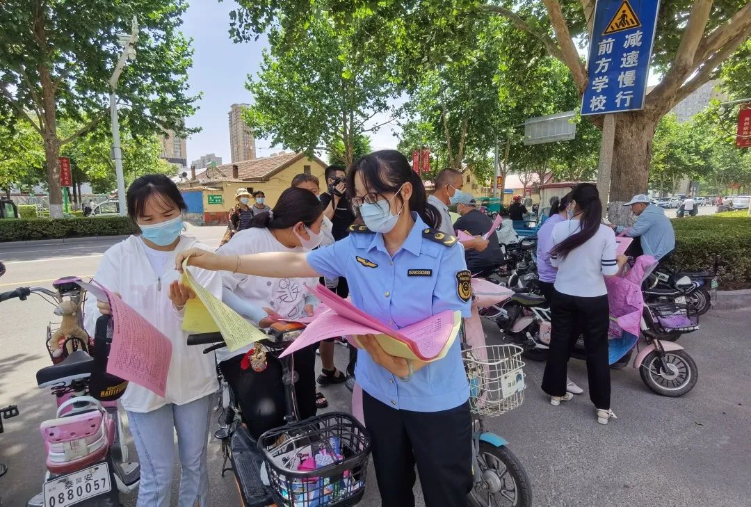 宁阳县市场监管局开展打击整治养老诈骗宣传活动