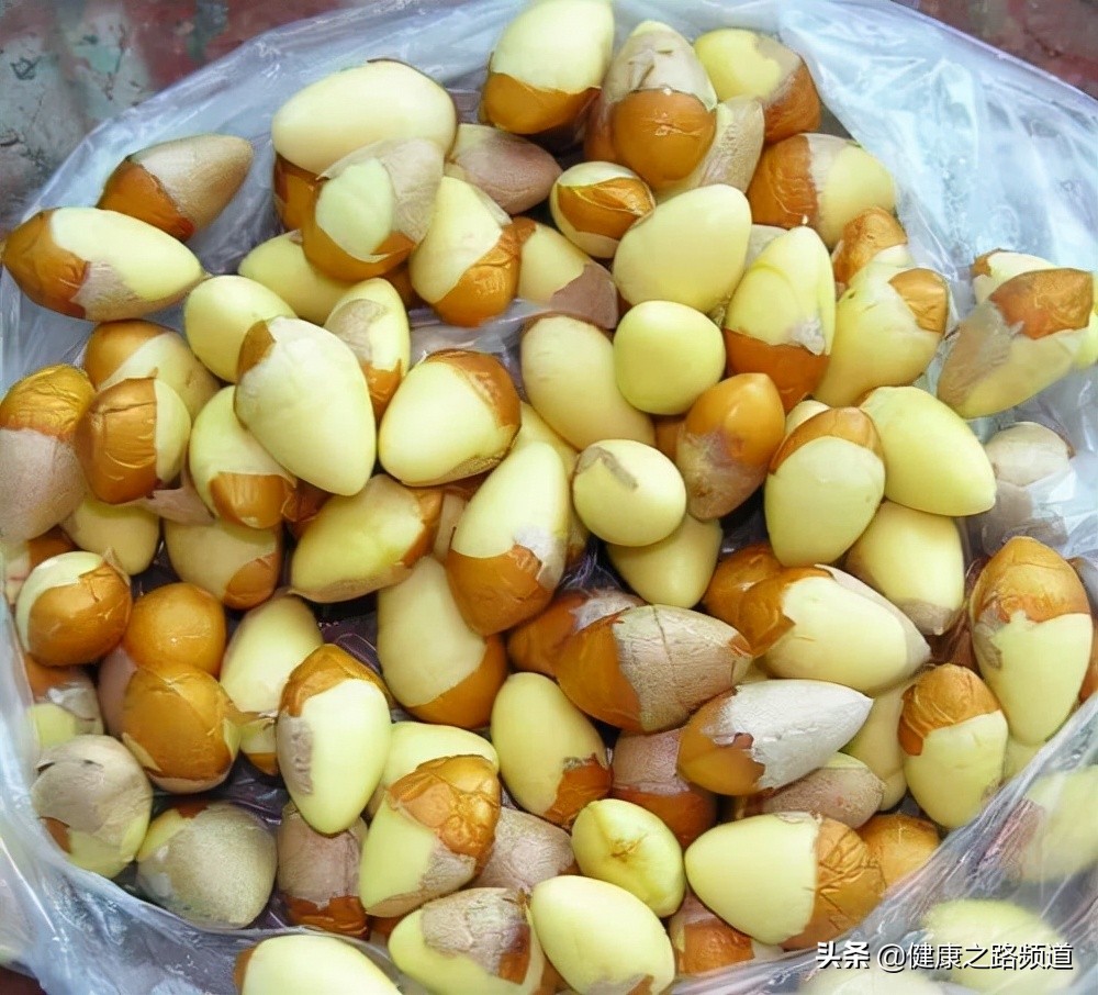 掉在地上没人捡的果子，煮来吃，是护肝、抗衰老的宝贝