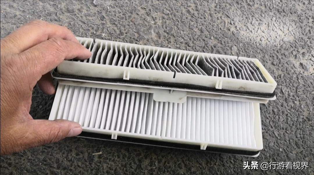 2022年五一之前，58168公里時(shí)候我給愛(ài)車(chē)更換空調(diào)濾芯，全程DIY