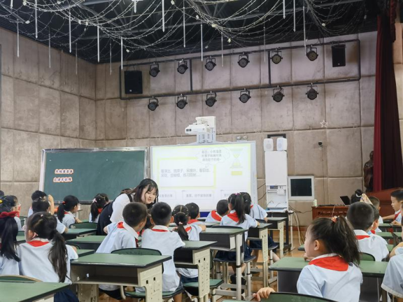 成都市双流区第八届中小学班主任技能大赛复赛在协和实验小学举行