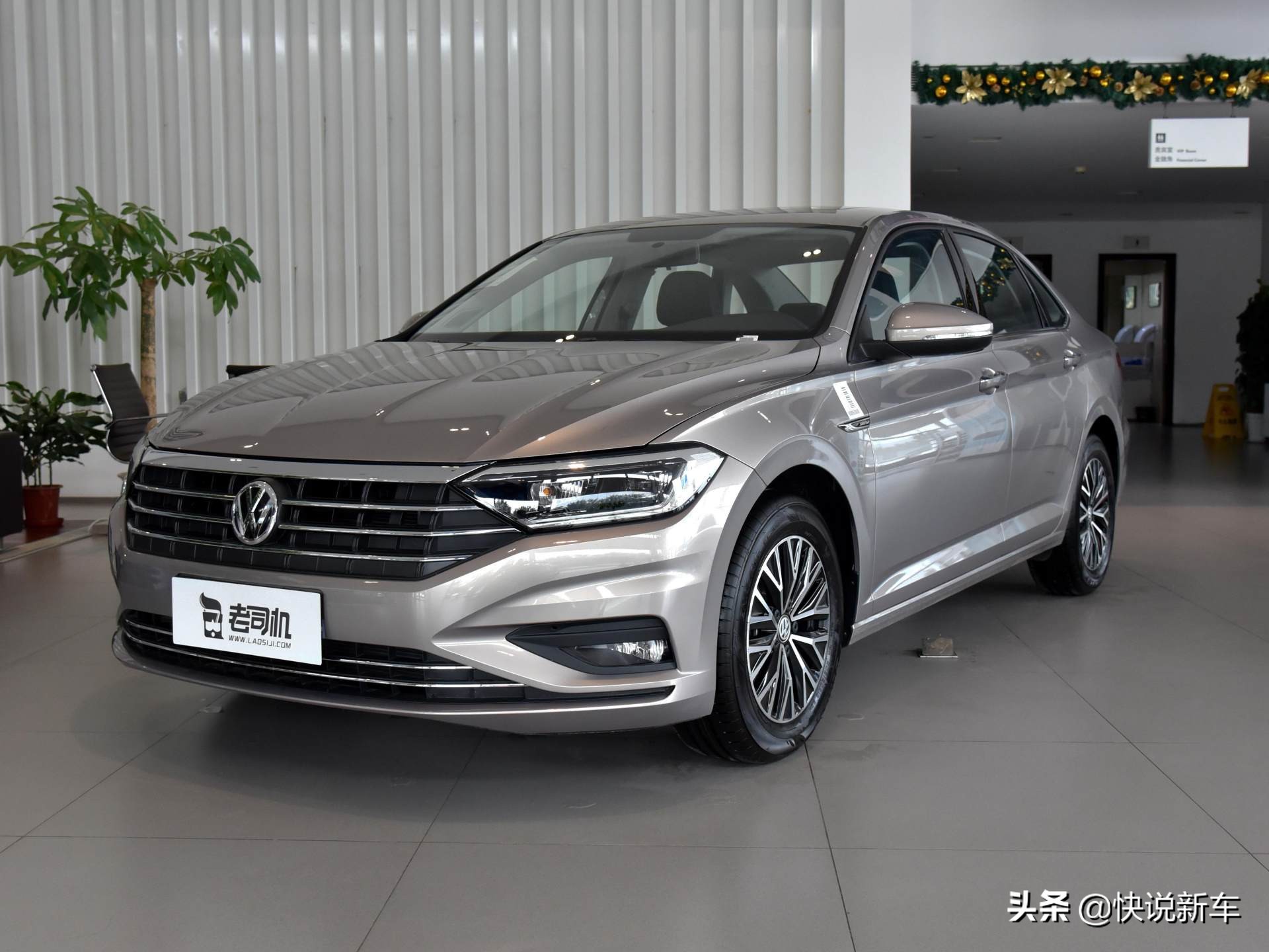 新速腾16自动挡综合油耗5升，经济实用型轿车推荐