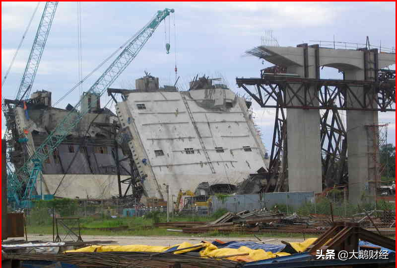 不是谁都能叫基建狂魔！日本抢中国两个海外大单，结果把桥修塌了