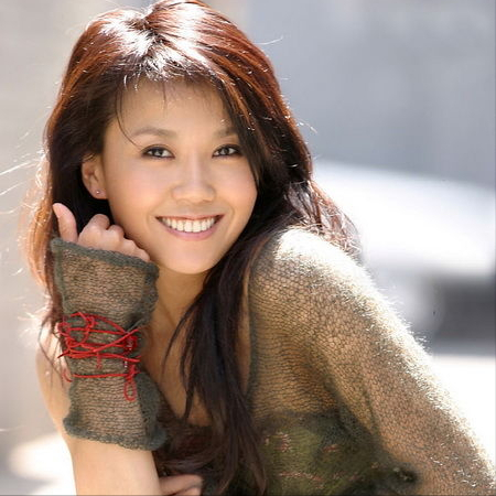 “被精神病”王蓉的娱圈落魄史：我看到了成年人最大的体面