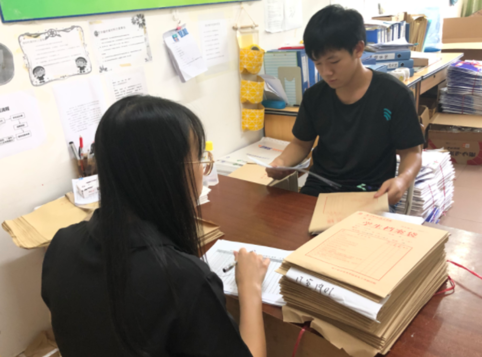 大学生毕业后，个人档案要如何处理？别不放在心上，小心变成黑户