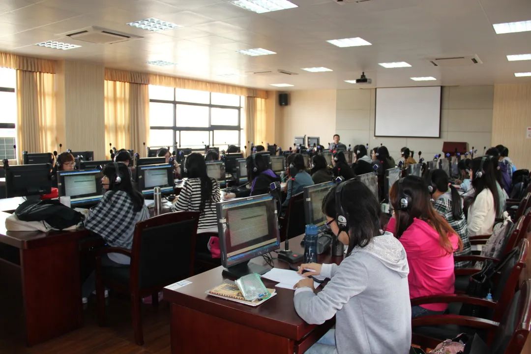 蓄势待发，圆梦广工：外国语学院等你赴约！