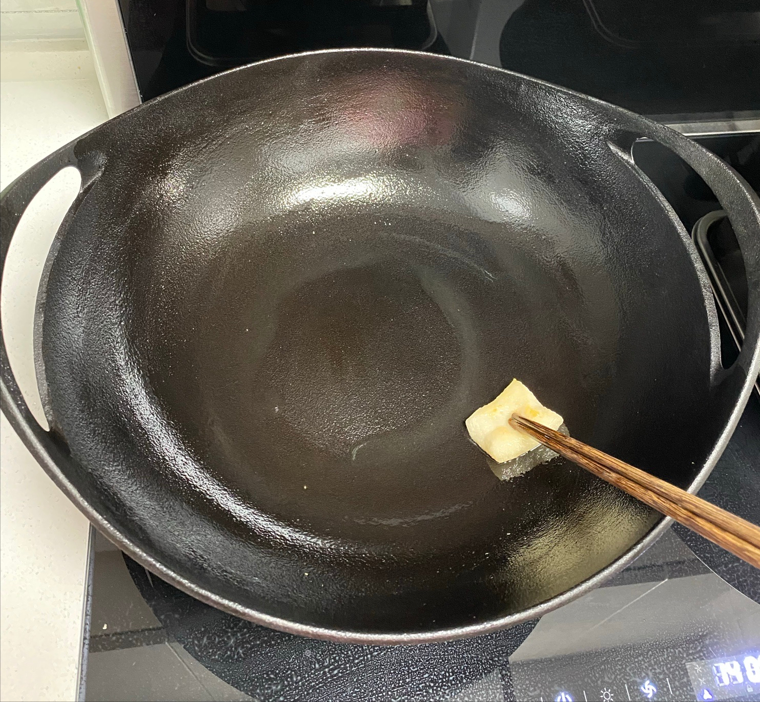 麦饭石的锅和铁锅哪种更健康（厨房用的4种锅）