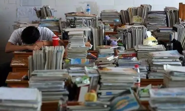 24岁大学毕业正常吗（刚毕业就超龄了）