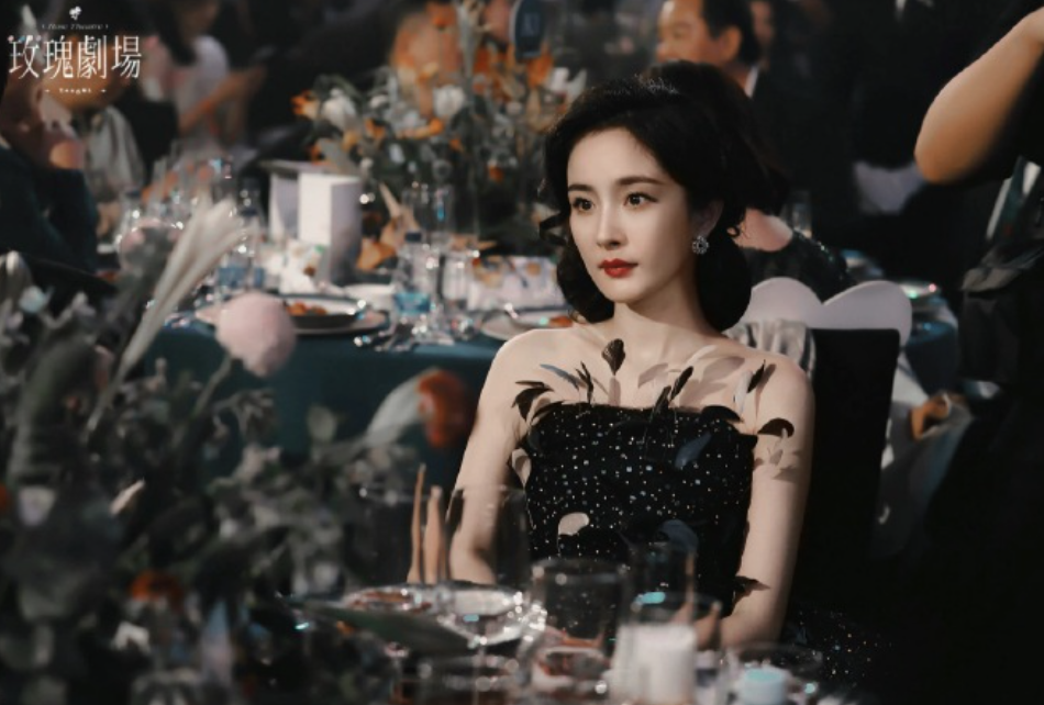 互联网美女真的太多了！杨幂身材大杀四方，赵今麦长大了这么美？