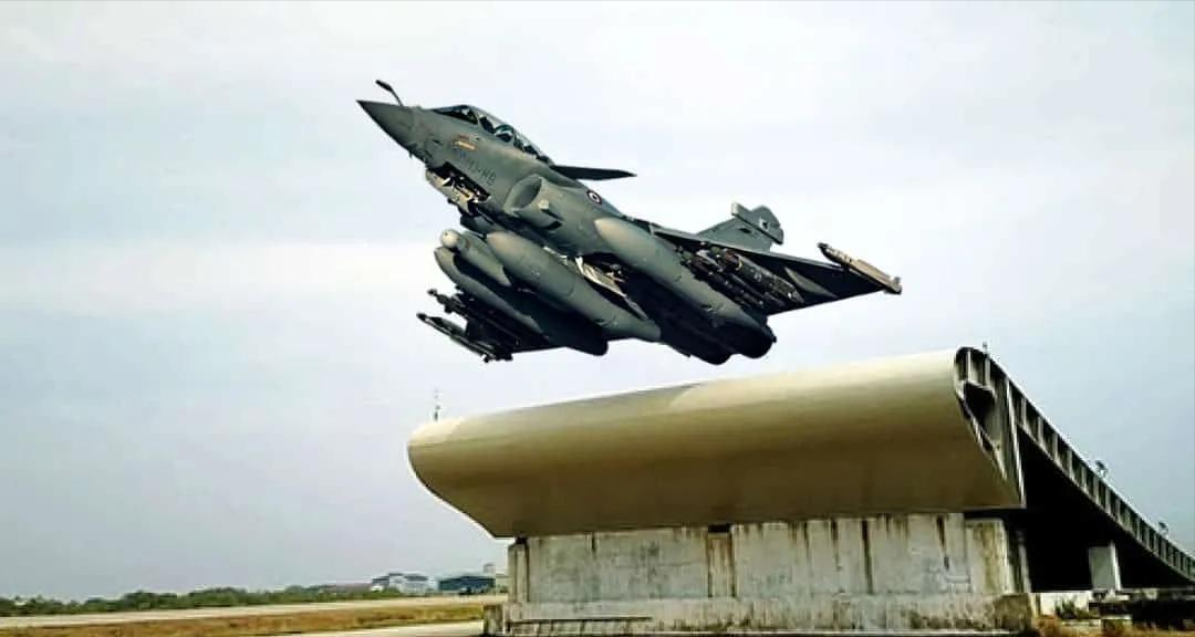 ��-35����½�ϻ�Ծ��̨�������޲������ɽ������Ҳ��װ����-35