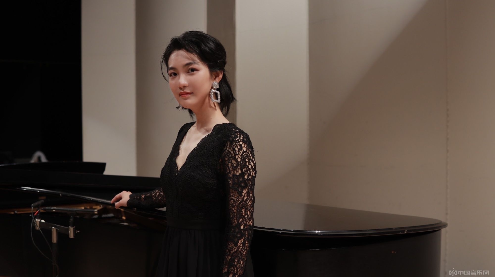 旅美声乐表演博士生刘艺“中国艺术歌曲套曲”音乐会成功举办