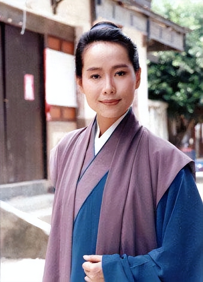 这才叫“女扮男装”，这10位女演员我差点就相信她们是男人了