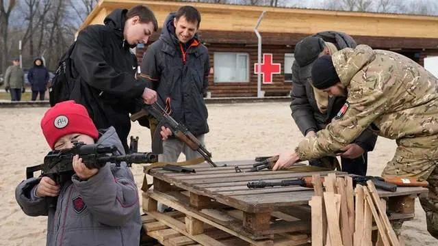 �ڿ����ġ��Ի���Ϊ�����˿�Ц���ã���ս50Сʱ��������˳����