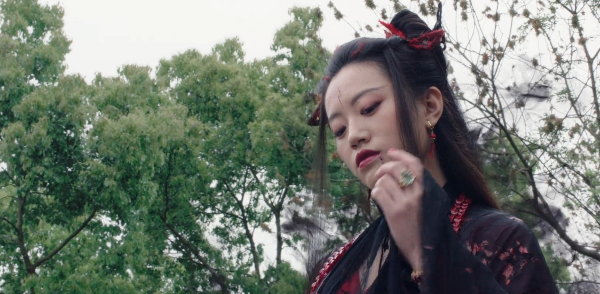 孙悟空打西洋拳，唐僧搞四角恋，王宁拍《西游记》，创新还是胡闹