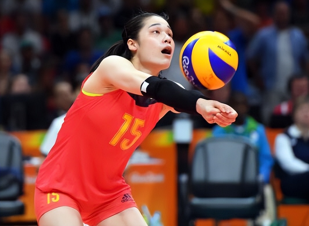 10月24日晚上,前中国女排主力自由人林莉在个人社交媒体上宣布退役.