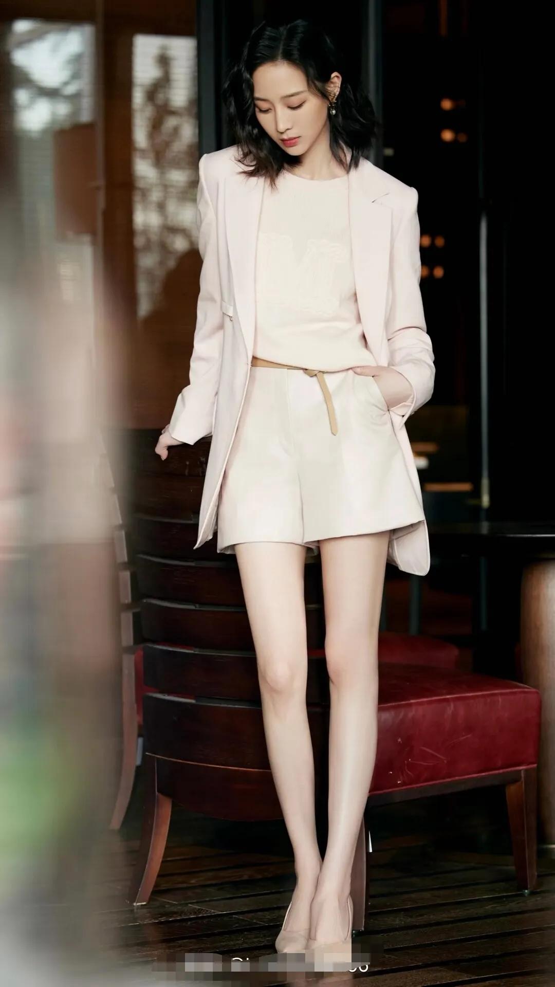 张钧甯，说不出那美，总之很美