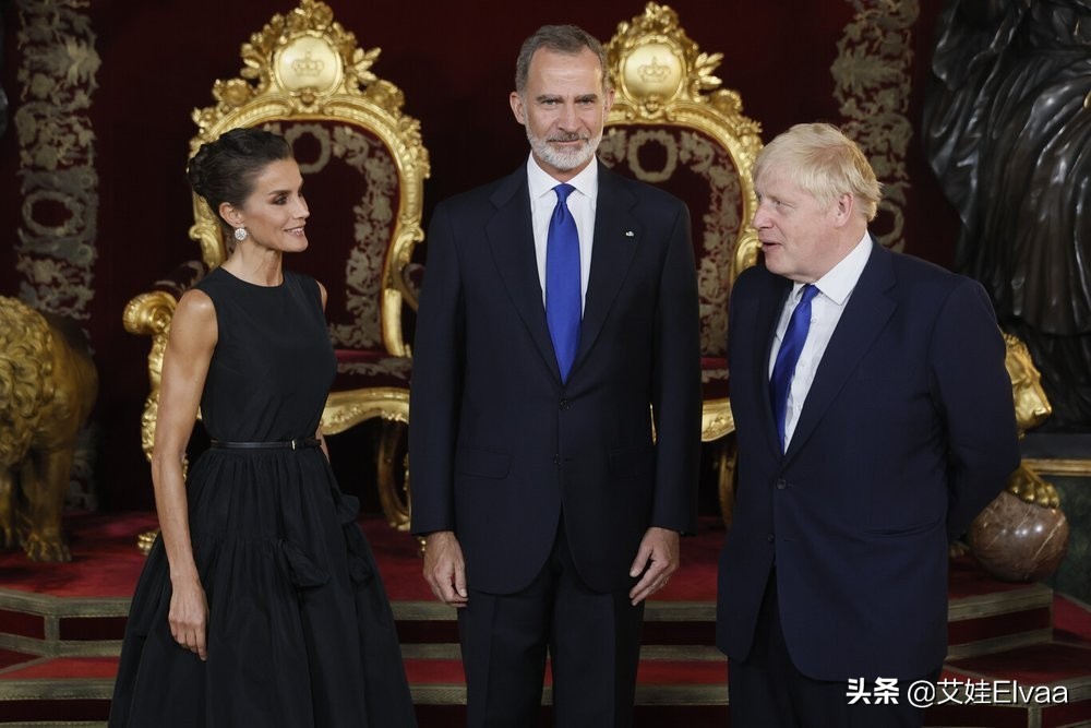 莱蒂齐亚成北约首脑晚宴大赢家！梳背头成国际脸，新造型彻底封神