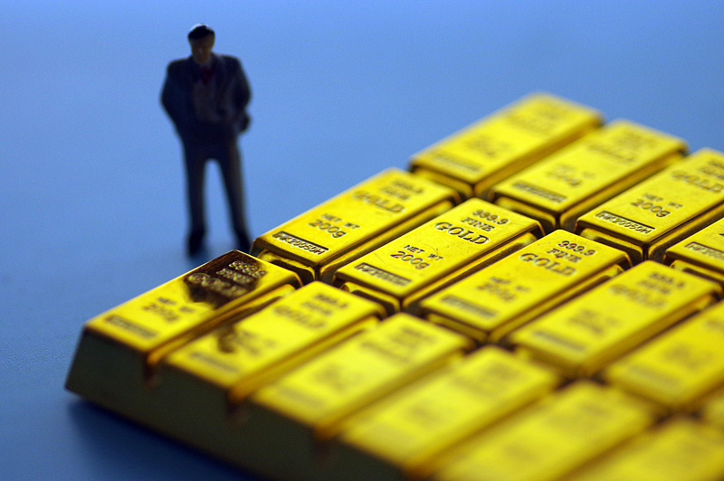 央媒表示：2022起要学会过“紧日子”，手持4样东西心里不慌