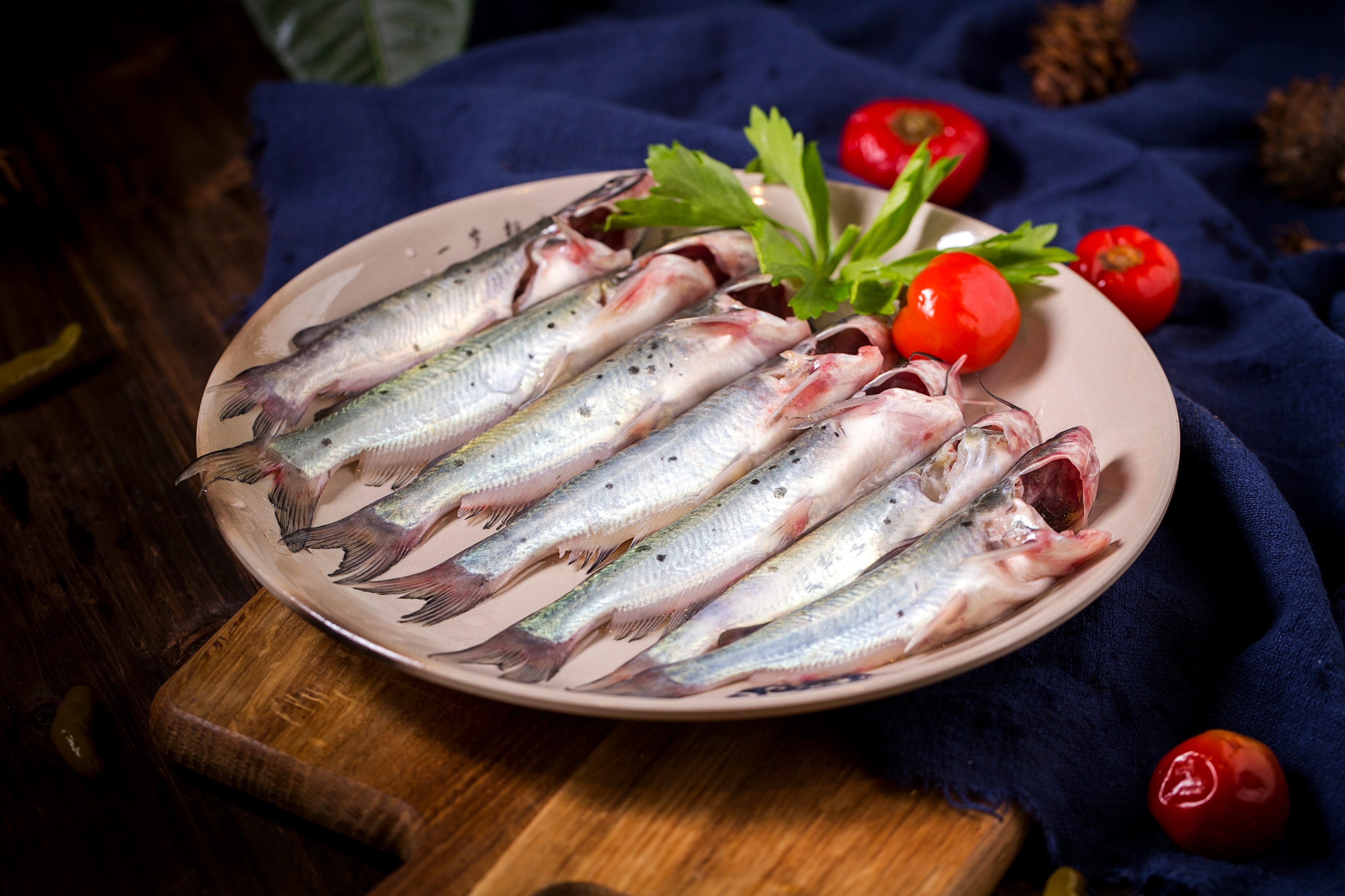 【石锅苗苗鱼】成都这家以墨脱石锅烹煮的鱼火锅最为特色 - 行业资讯