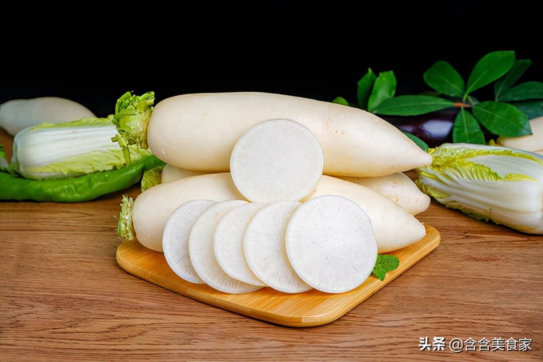 今日大寒，记得“吃2味，喝2样，忌2事”，养好身体，迎春接福