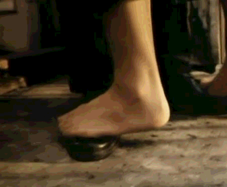 《滚滚红尘》张爱玲：爱人不对，付出白费