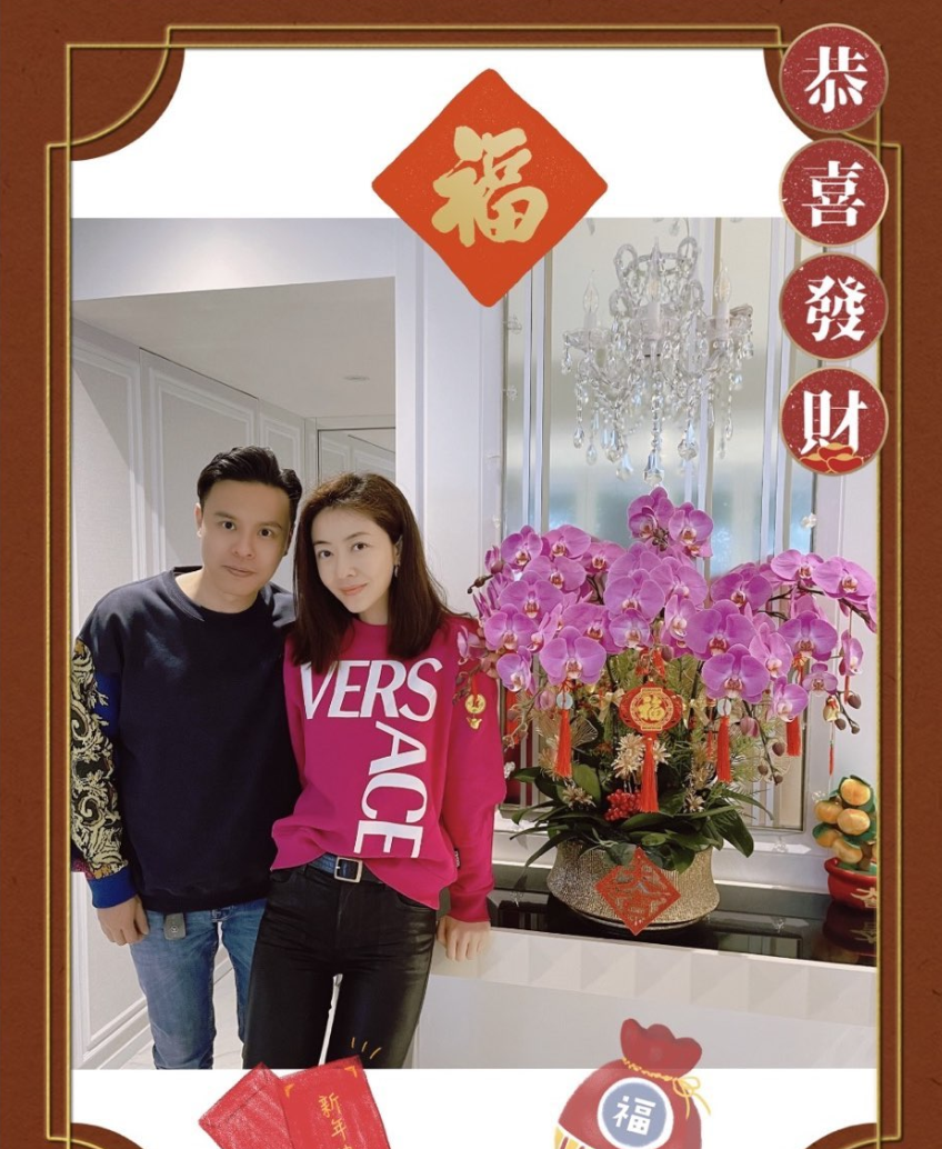 熊黛林晒双胞胎女儿做家务，姐妹俩打扫阳台，被妈妈温柔大赞好乖