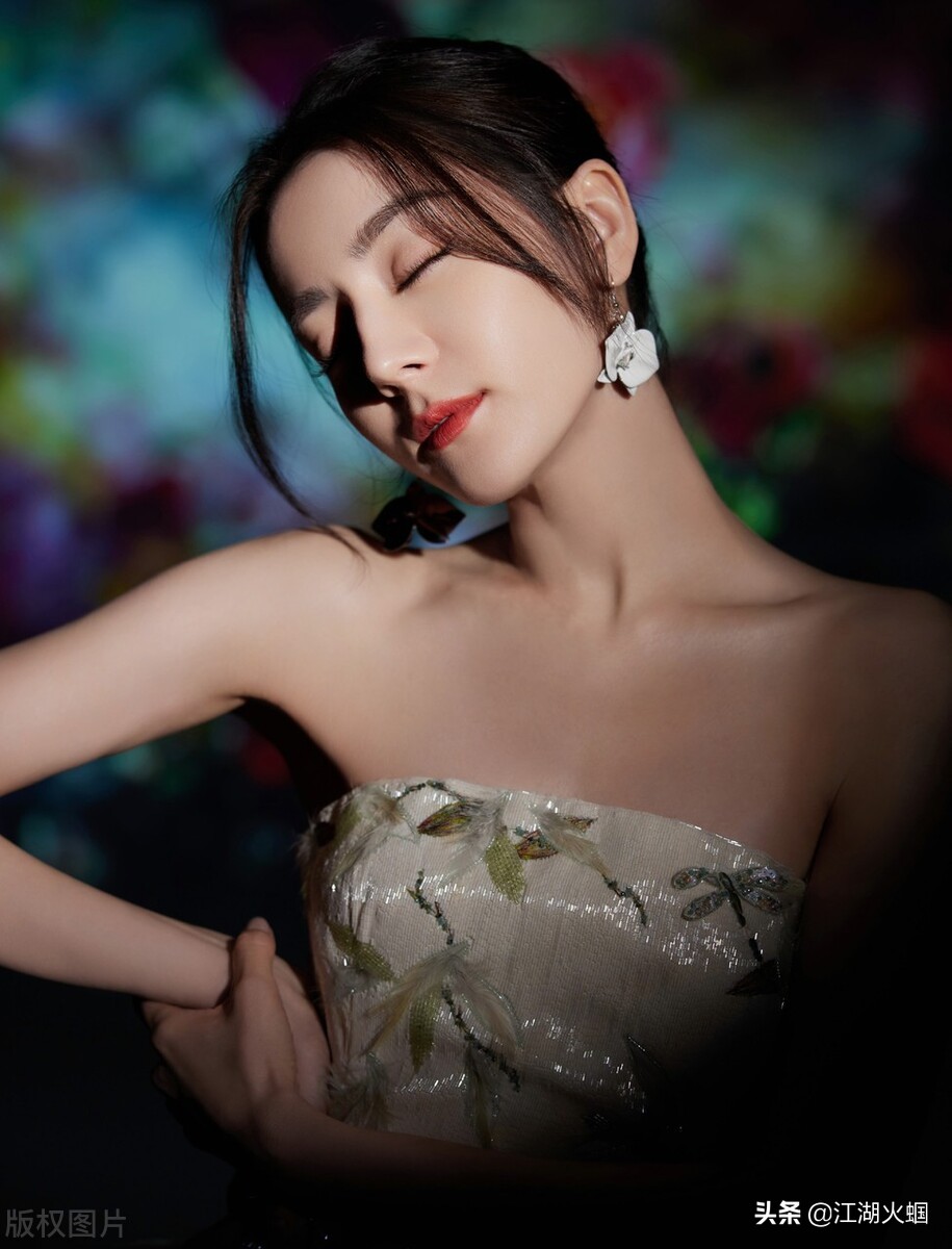 八卦：杨紫 王一博 成毅 热依扎 迪丽热巴 白宇 张予曦 杨超越 王源 张雪迎