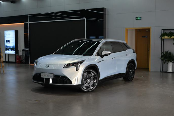 续航里程超1000Km 这款纯电车型完美解决里程焦虑 仅售28.66万起