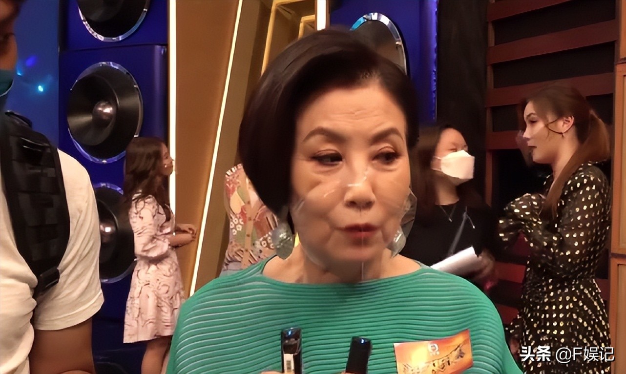 汪明荃曝与罗家英分隔两地会挂念 出差期间每天都和老公通电话