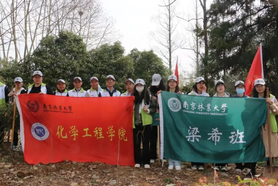 获教育部、省教育厅接连点赞！江苏这所“绿色”大学成功“镀金”！