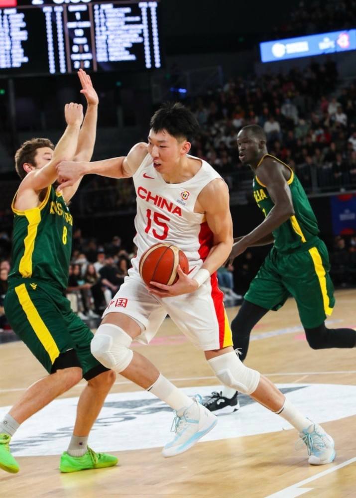 为什么nba球员投3分很轻松(3分，是永远堵在中国男篮前进路上的绊脚石)