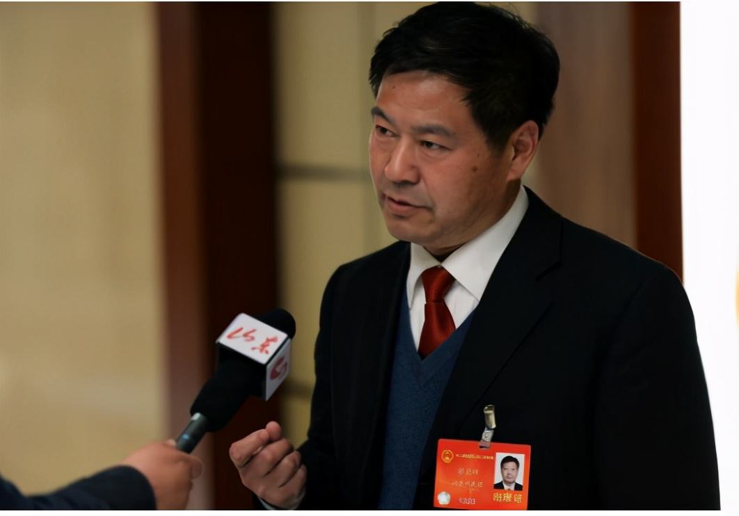 山东蓝翔创始人荣兰祥,两次把前妻送进监狱,6年漏缴税款超136万