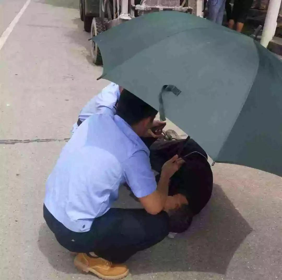 2013年老奶奶自己摔倒讹上小孩，不仅没有讹到钱还让儿子坐了牢