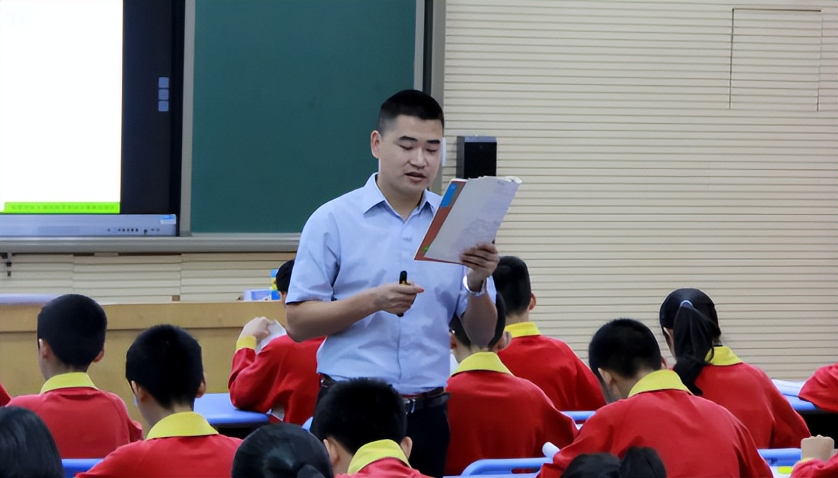 “民转公”大致敲定，民办学校老师面临就业难题，官方给指出方向